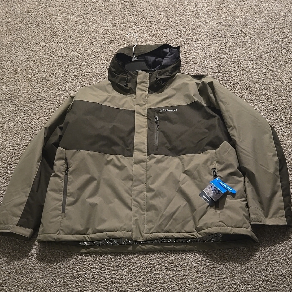 Columbia Men's Green Two-tone Omn-tech Jacket